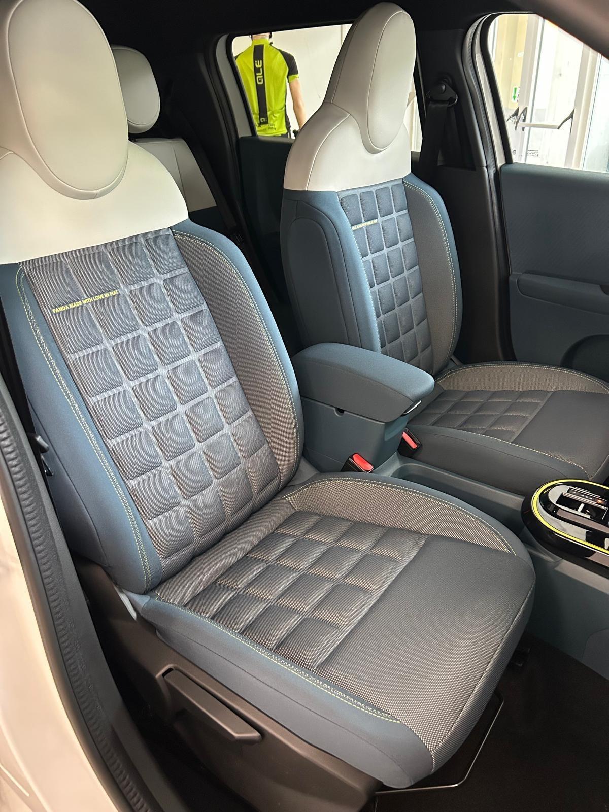 Fiat Grande Panda 1.2 Hybrid 110 CV S&S La Prima