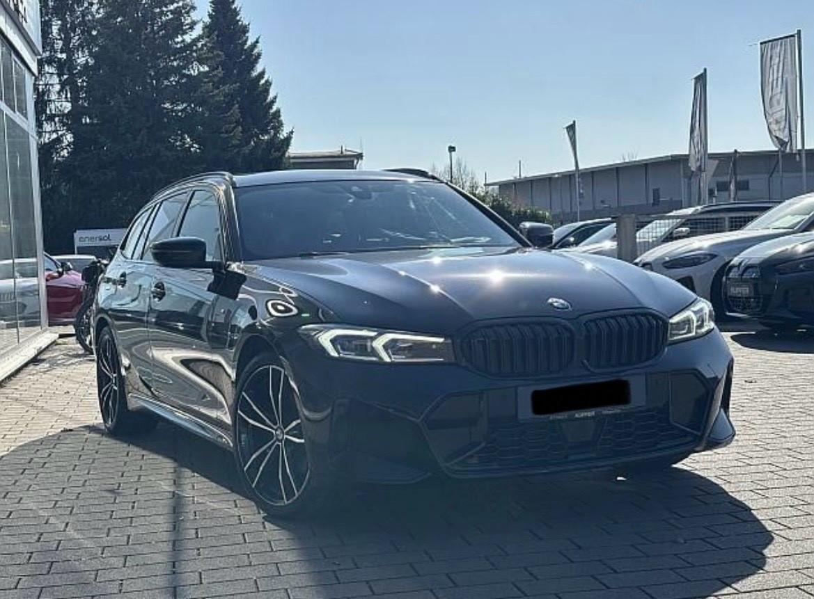 BMW 320 d xDrive Tour M Pacchetto sportivo