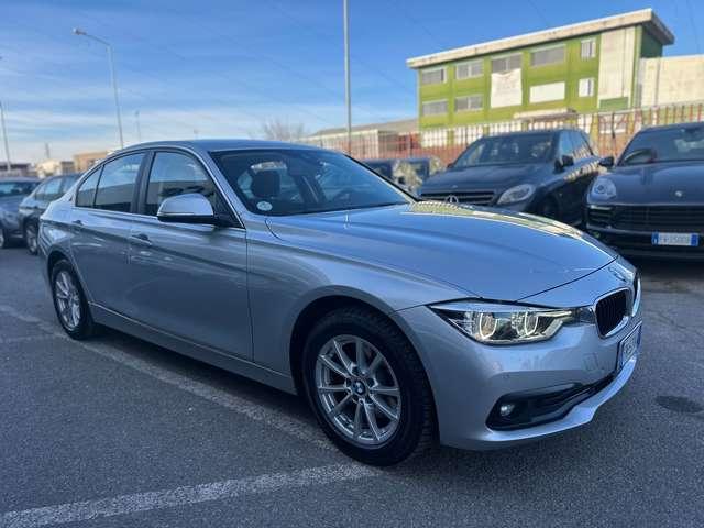 BMW 320 320d xdrive / SERVICE IN BMW