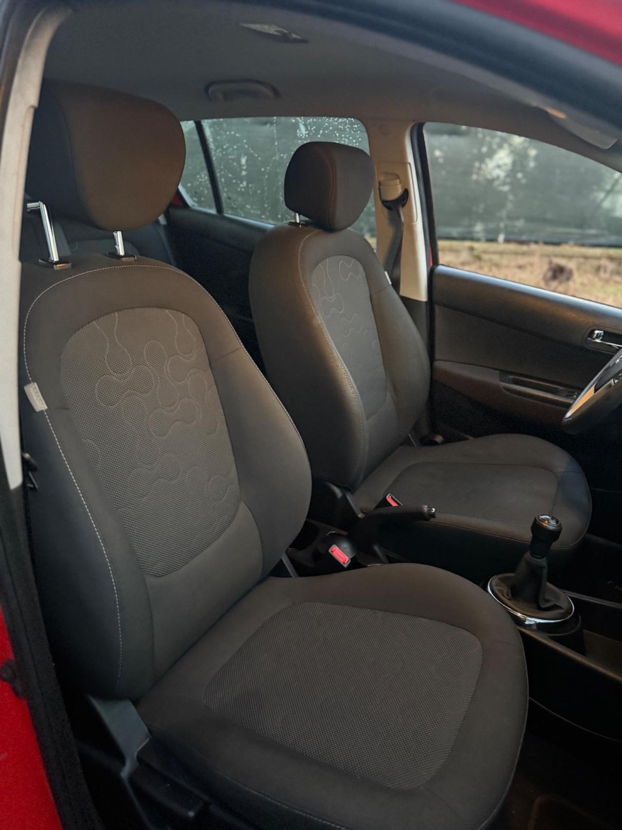 Hyundai i20 1.2 5p. Neopatentati no blocchi 2012