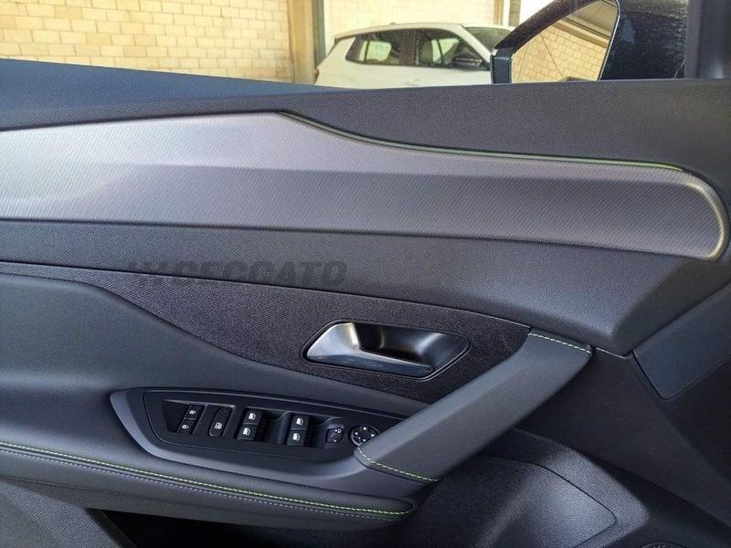 Peugeot 308 308 SW 1.2 hybrid GT 136cv e-dcs 6