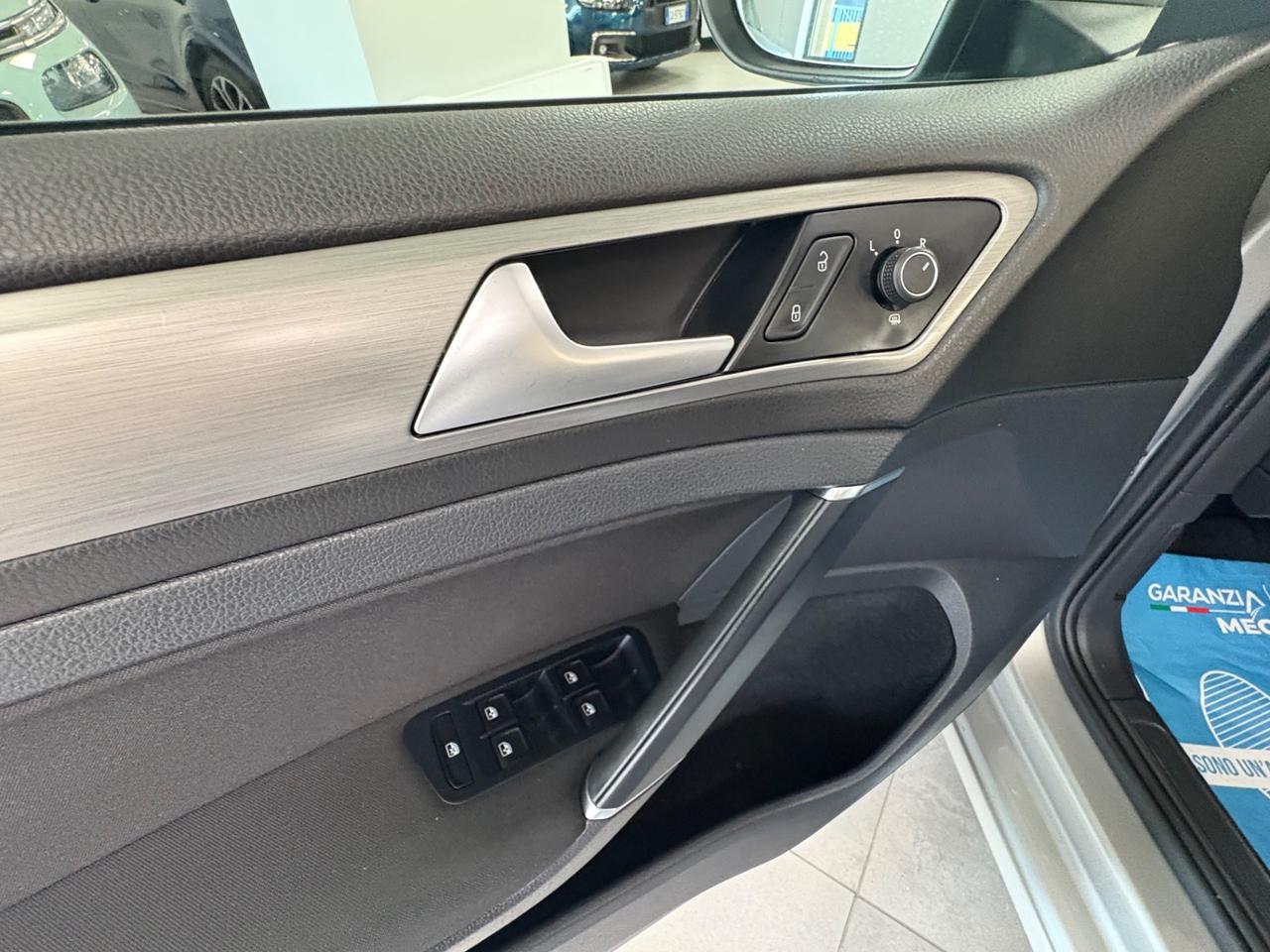 Volkswagen Golf 1.6 D 110CV 2016 km147000 euro6b