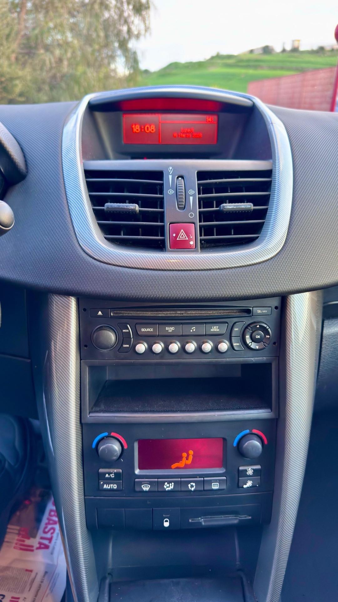 Peugeot 207 1.6 HDi 90CV 5P XS (66 kw)