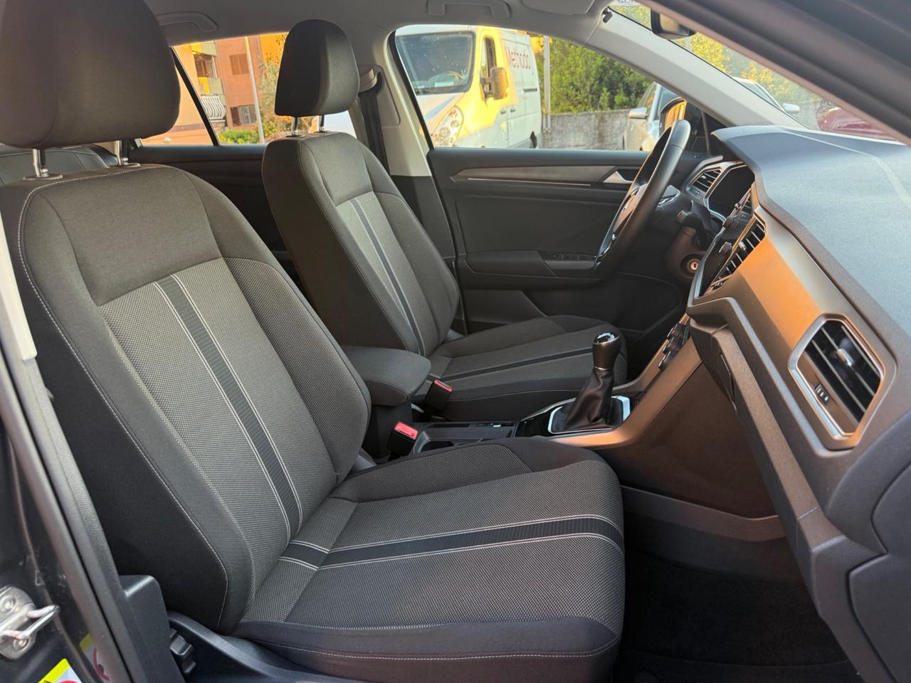 Volkswagen T-Roc 1.0 TSI Style 110cv UNI PRO TAGLIANDI VW PERFETTA!