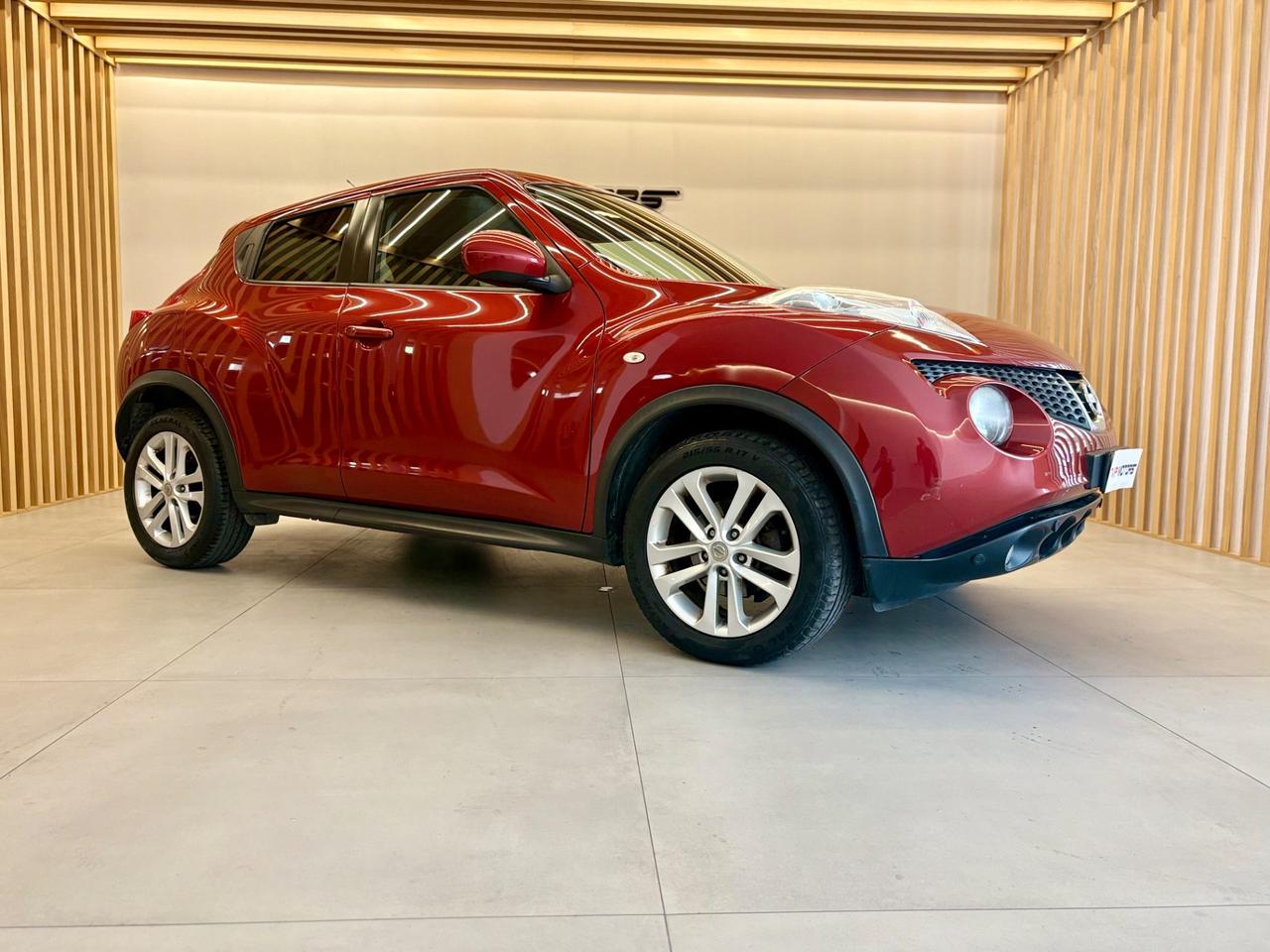 NISSAN JUKE 1.6 TEKNA CAMBIO AUTOM NEOPATENTATI UNIPRO