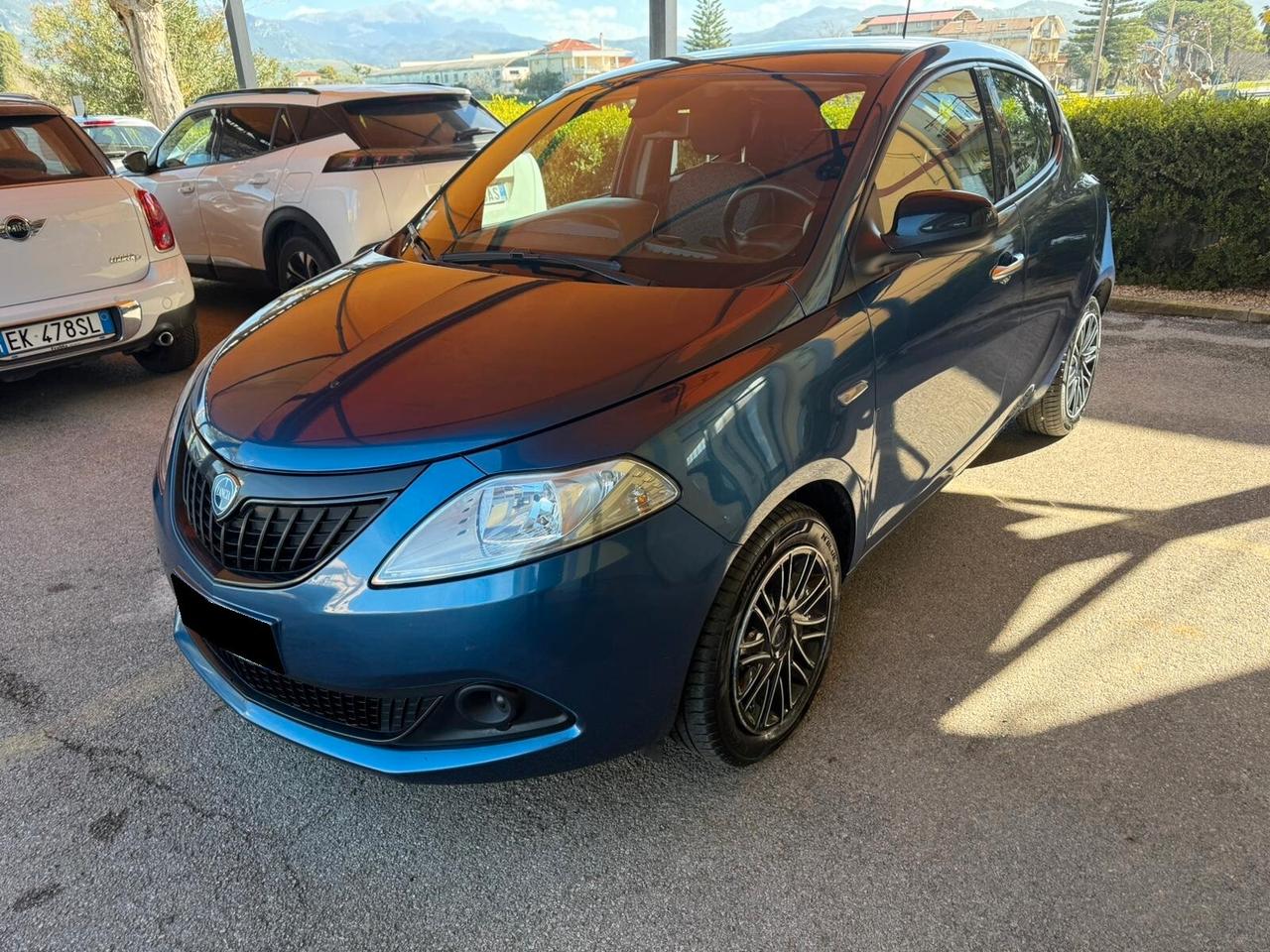 Lancia Ypsilon 1.0 FireFly 5 porte S&S Hybrid Silver Plus