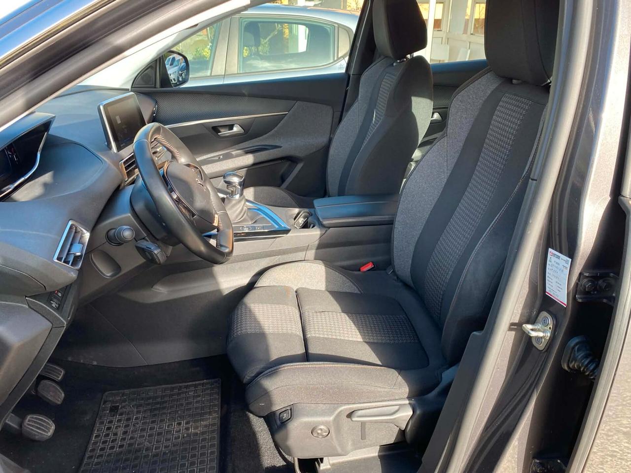 PEUGEOT 3008 1.5 131cv Allure Pack