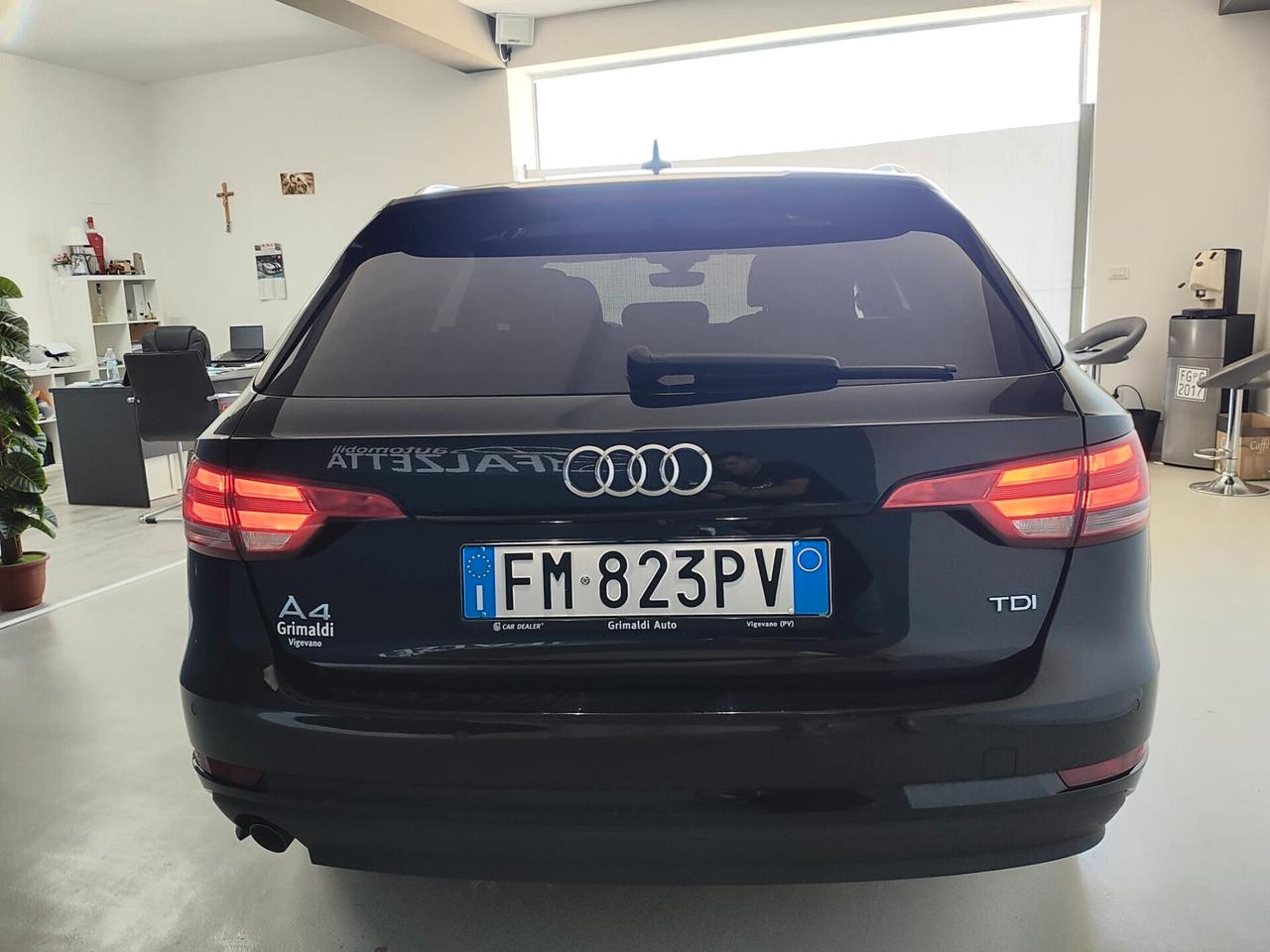 Audi A4 Avant 2.0 TDI 122 CV Sport automatica