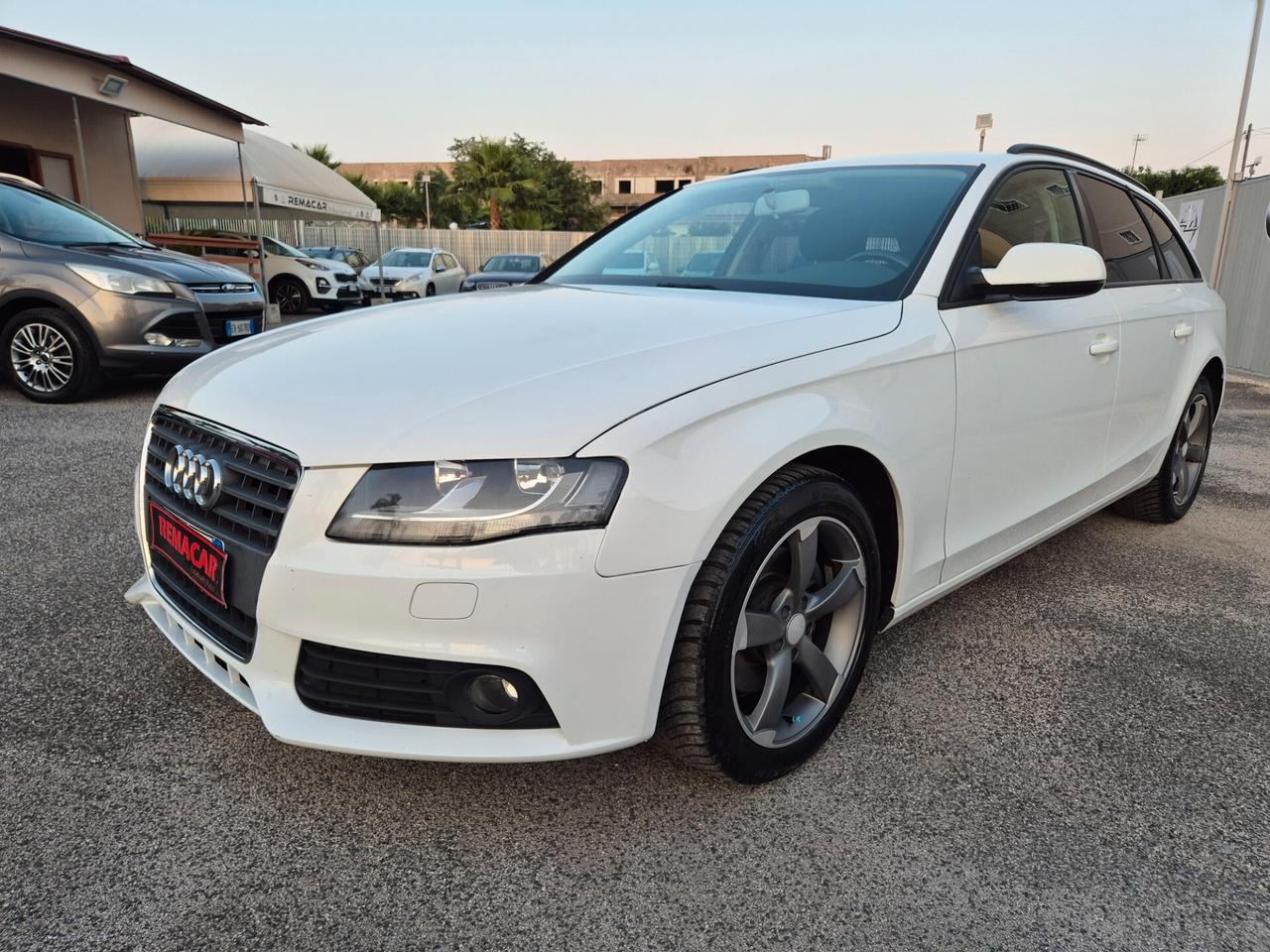 Audi A4 2.0 TDI 143 CV AUTOMATICA NUOVA FULL 2010