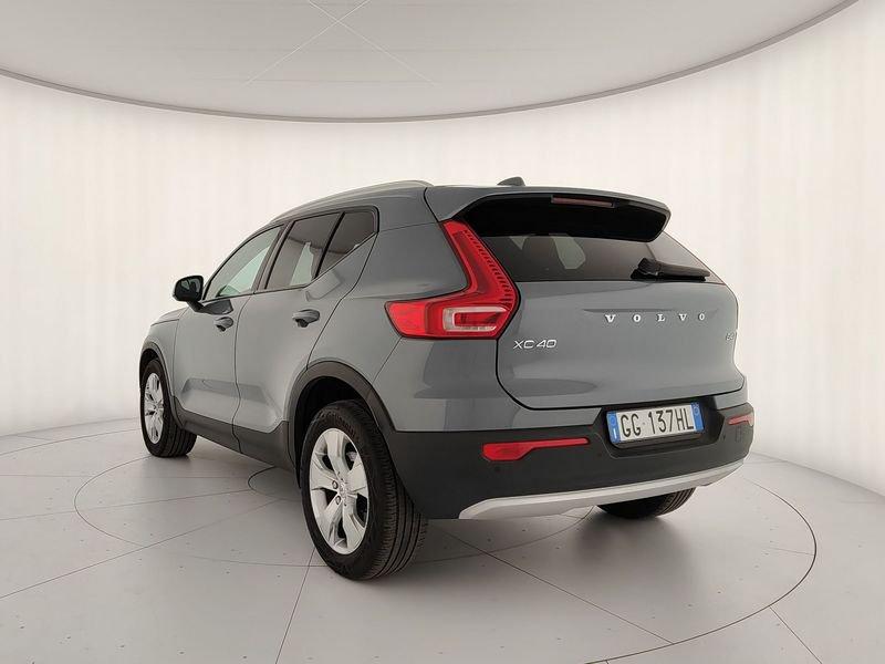 Volvo XC40 B4 AWD Geartronic Momentum Pro - IVA DEDUCIBILE