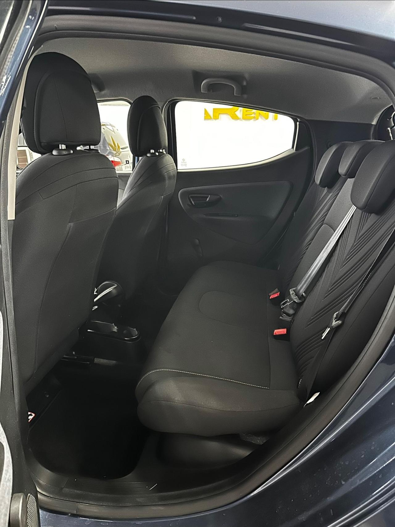 Lancia Ypsilon 1.0 FireFly 5 porte S&S Hybrid Gold