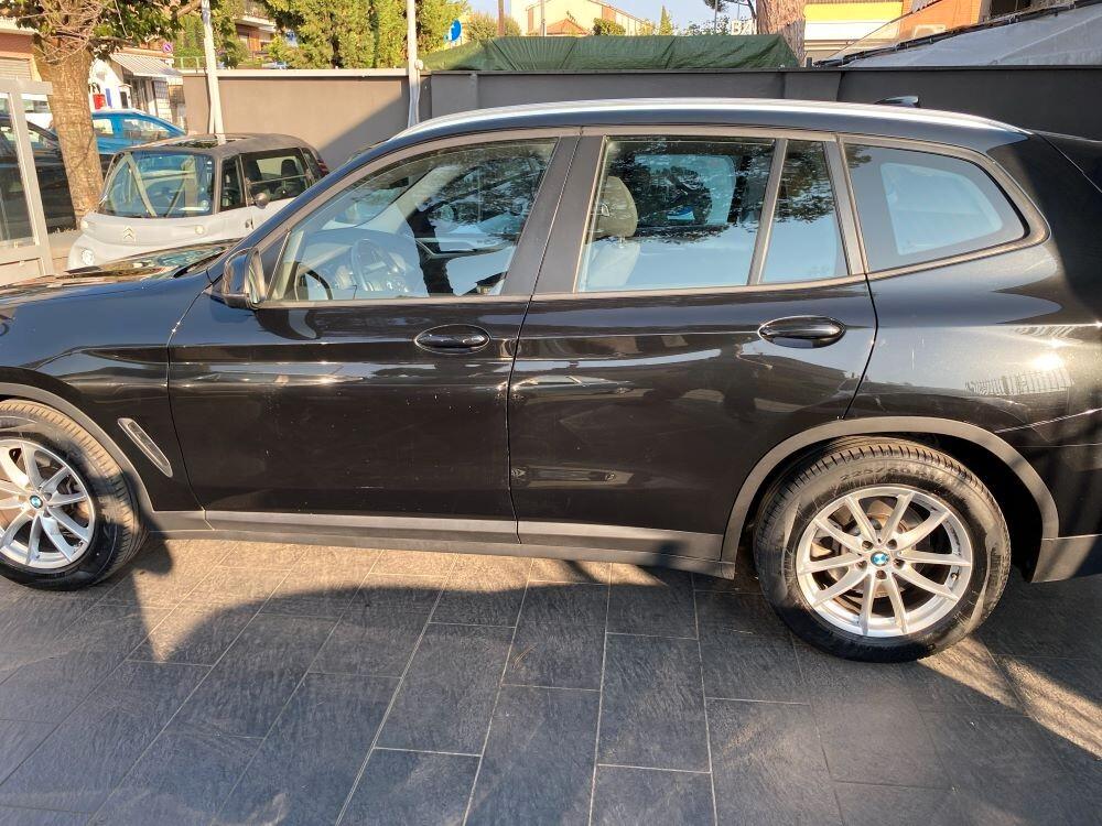 Bmw X3 sDrive18d xLine
