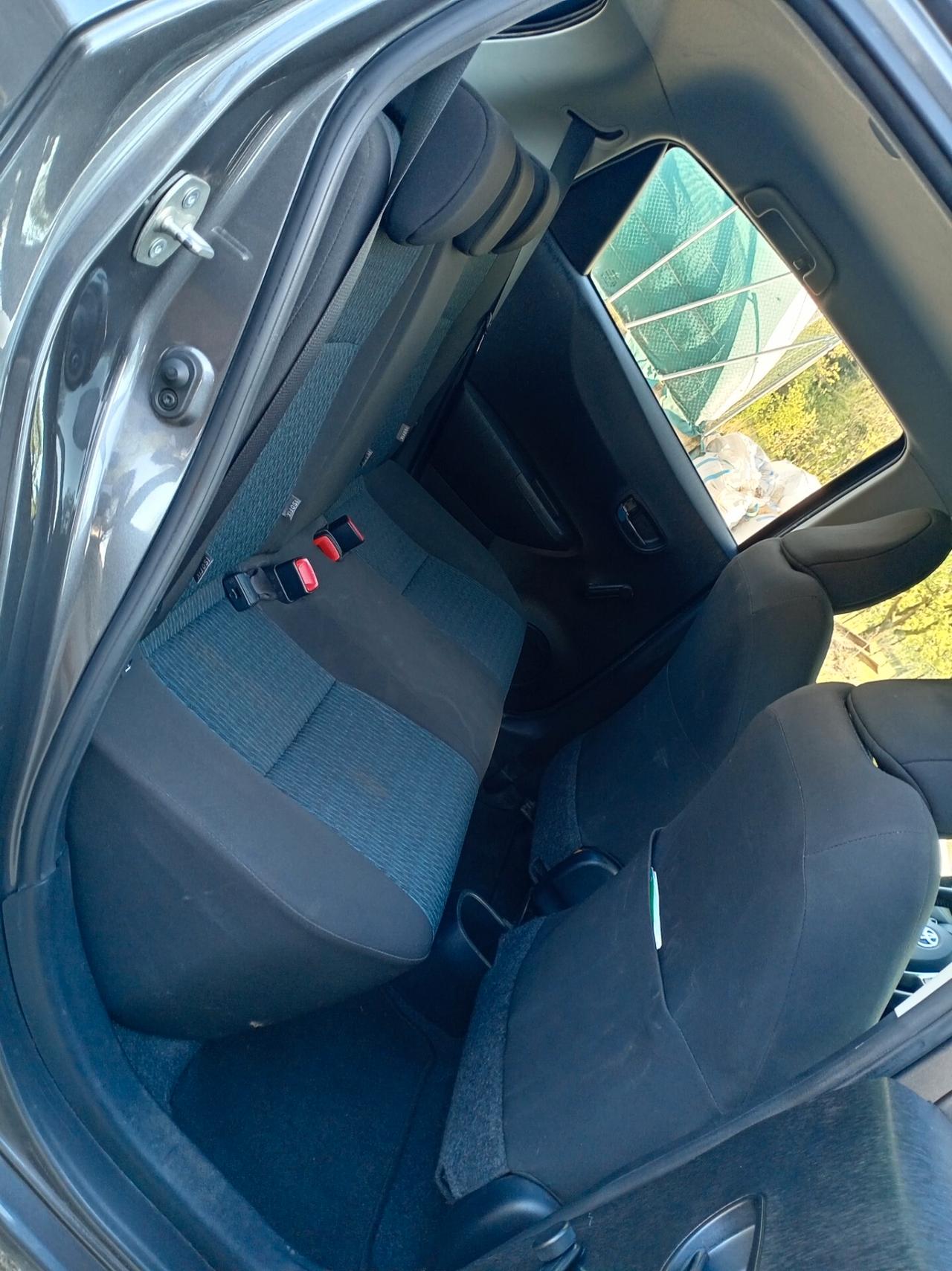 Toyota Yaris 1.0 5 porte Active