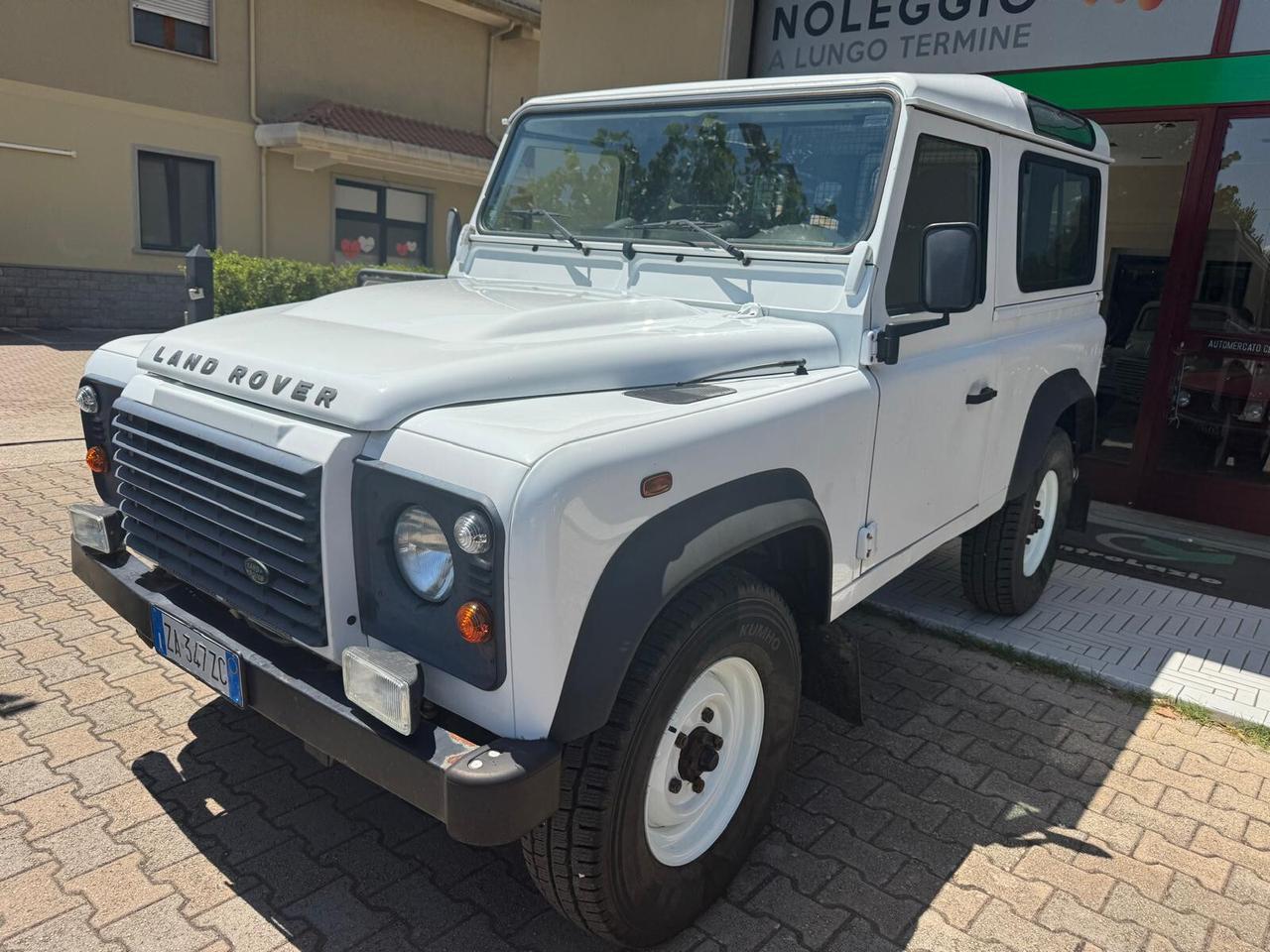 Land Rover Defender 90 2.2 TD4 Station Wagon SE N1