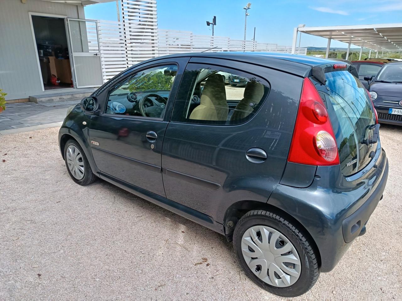 Peugeot 107 1.4 HDi 5p. Sweet Years
