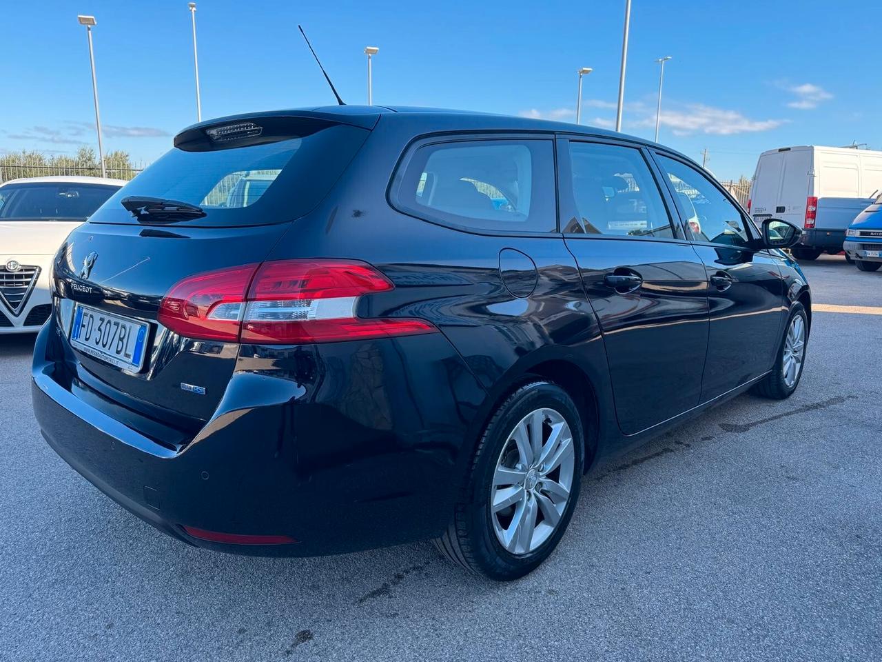 Peugeot 308 BlueHDi 120 S&S SW Allure