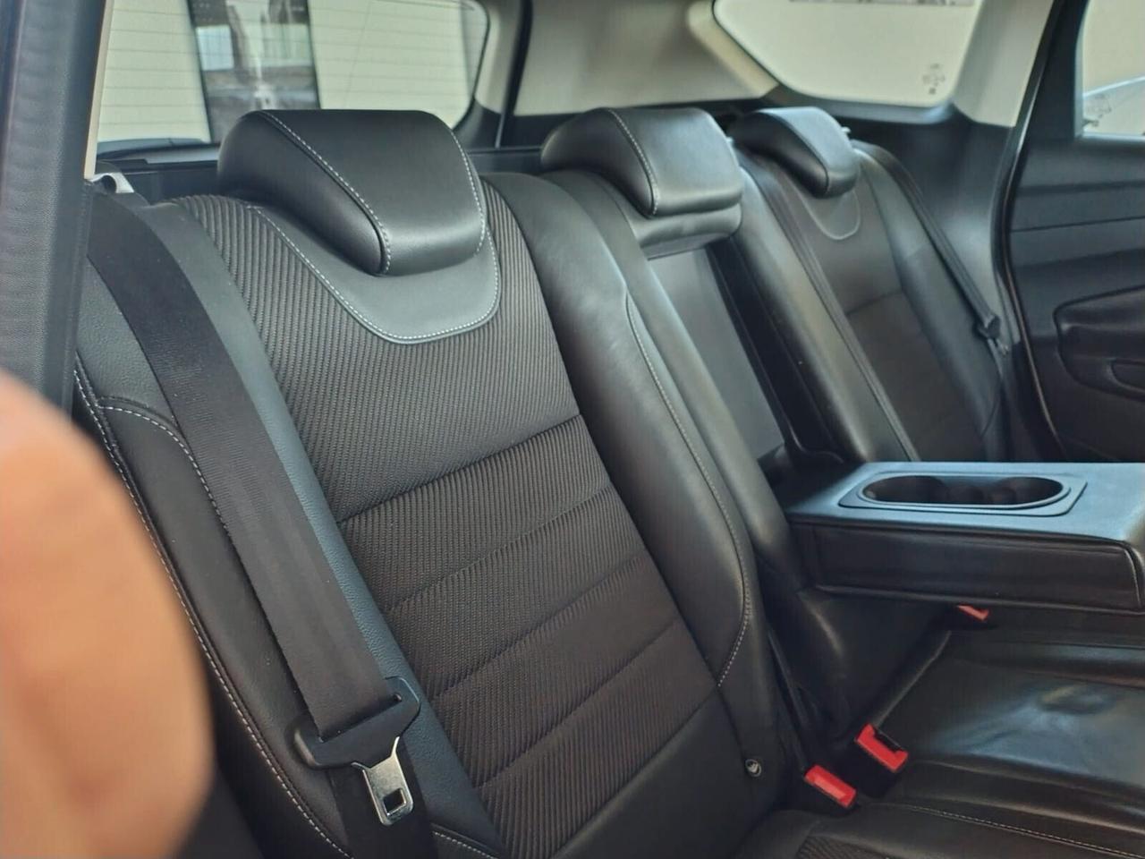 Ford Kuga 2.0 TDCI 140 CV 4WD Titanium