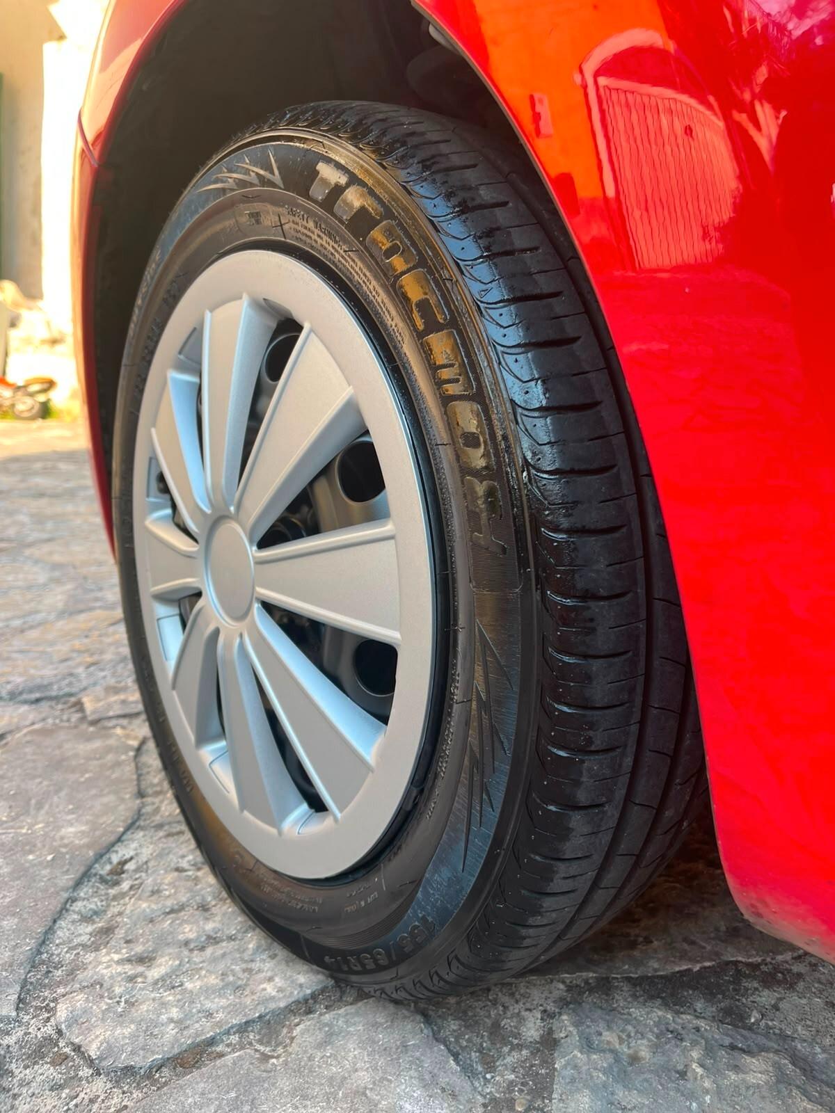 Peugeot 107 1.0 68CV 5p. Sweet Years