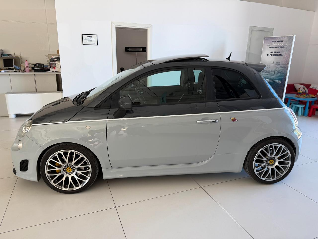 Abarth 500 1.4 Turbo T-Jet Custom
