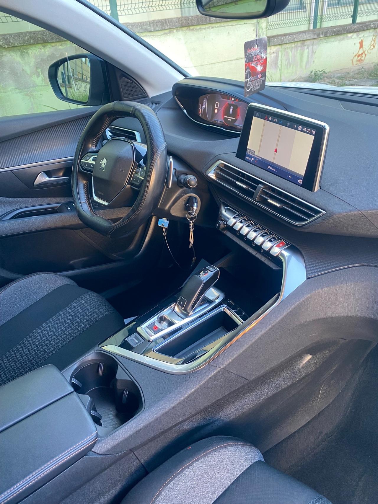 Peugeot 3008 HDI 2020 Full Navi Automatico F1