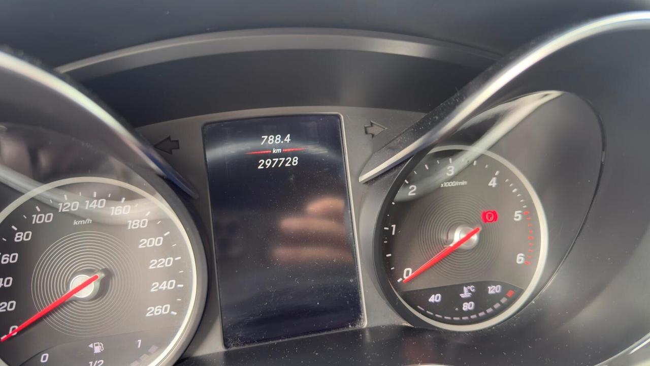Mercedes-benz V 250 d Automatic 4Matic Premium Extralong