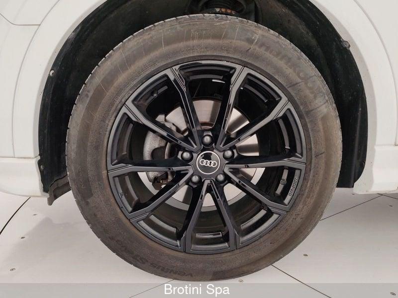 Audi Q3 35 TFSI Business Advanced