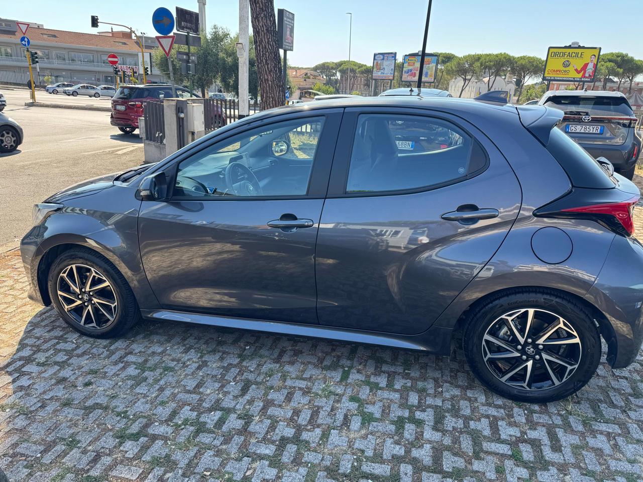 Toyota Yaris 1.5 HYBRID Trend KM CERTIFICATI