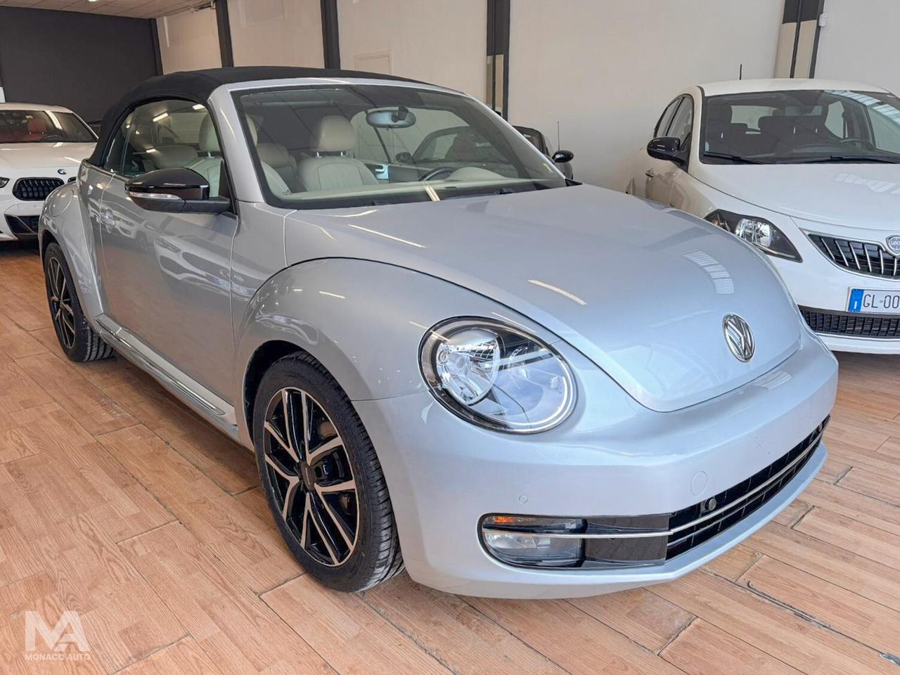 Volkswagen Maggiolino Cabrio 2.0 110cv TDI DSG Sport 2015