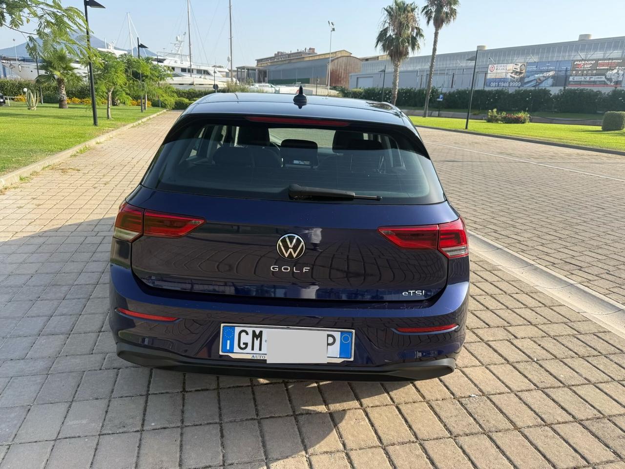 Volkswagen Golf VIII 1.0 etsi 110cv DSG