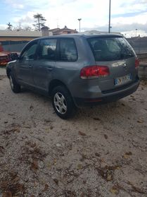 Volkswagen Touareg 2.5 tdi