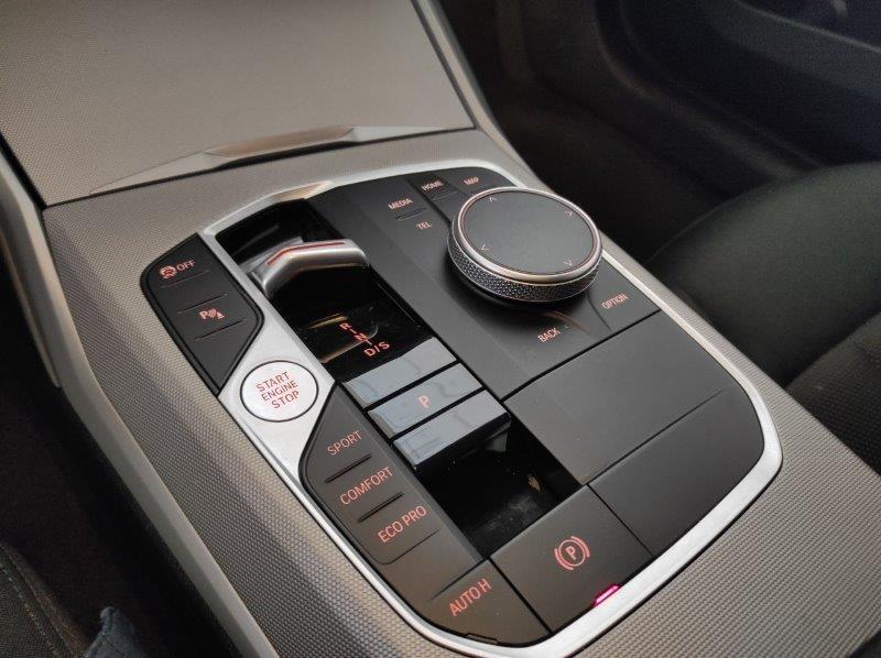 BMW Serie 3(G20/1-80/1) - 318d 48V Touring