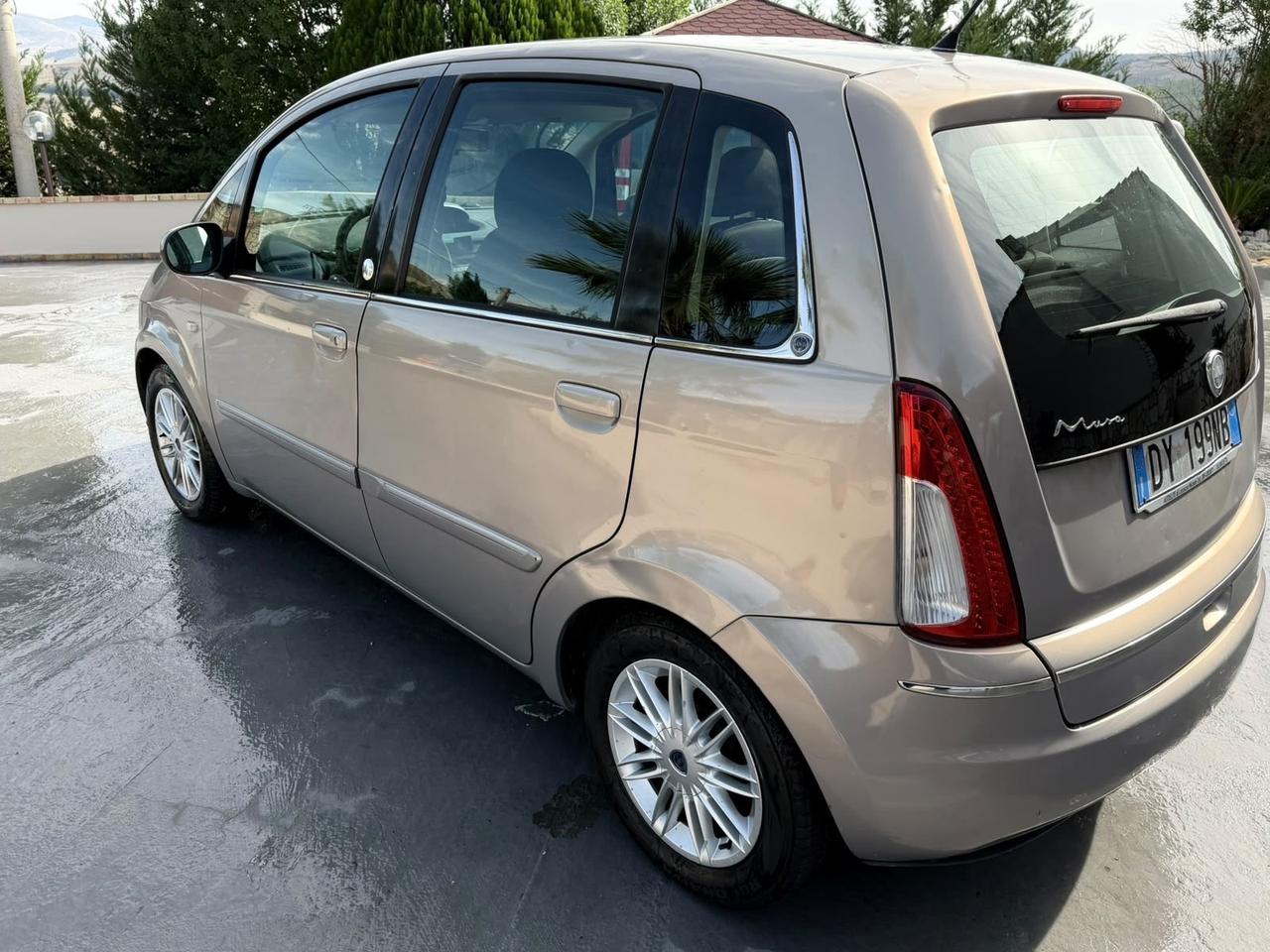 Lancia MUSA 1.4 Argento Ecochic GPL