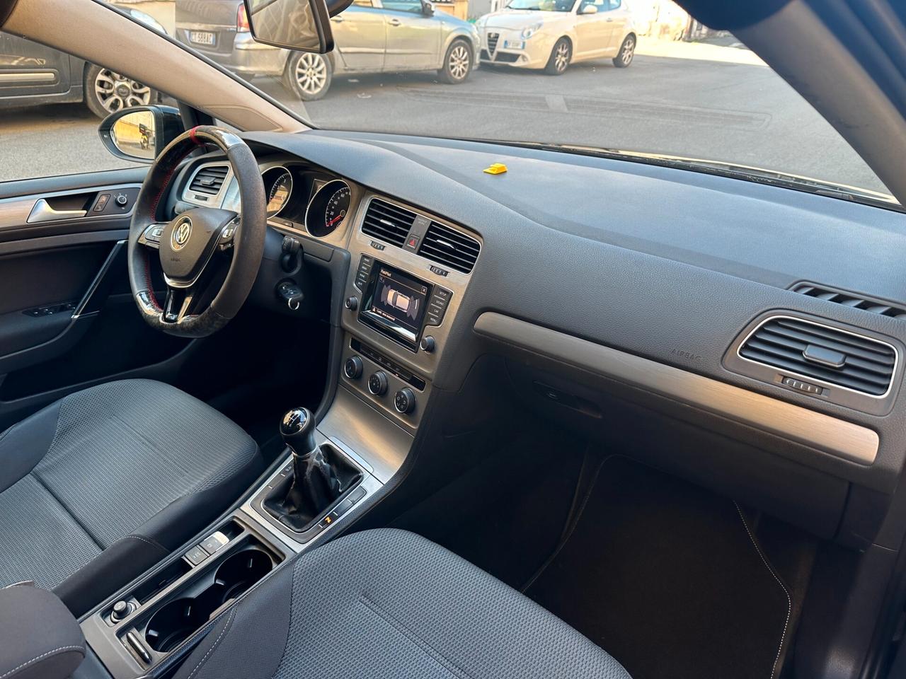 Volkswagen Golf 1.4 TGI 5porte BlueMotion FINANZIABILE