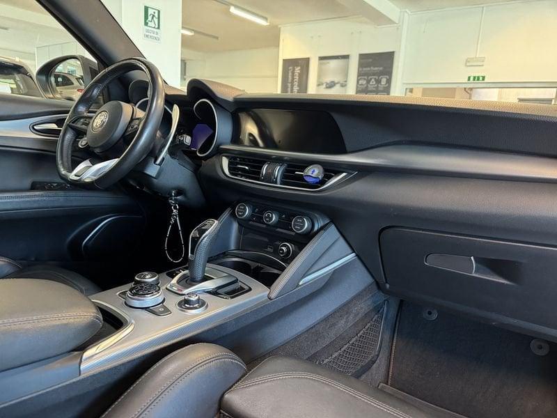 Alfa Romeo Stelvio 2.2 Turbodiesel 210 CV AT8 Q4 Veloce
