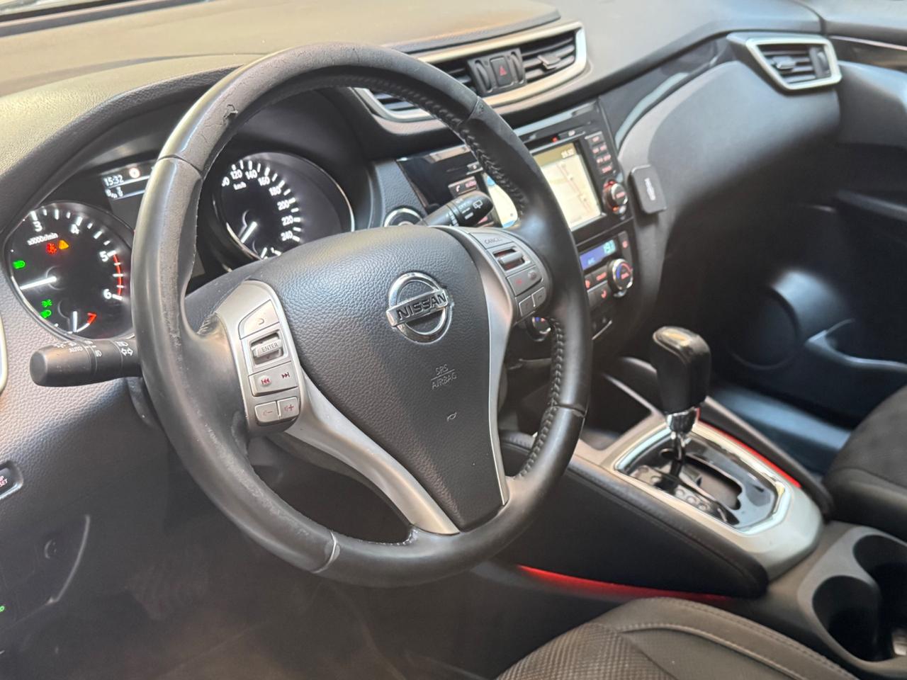 Nissan Qashqai 1.6 dCi 4WD 360