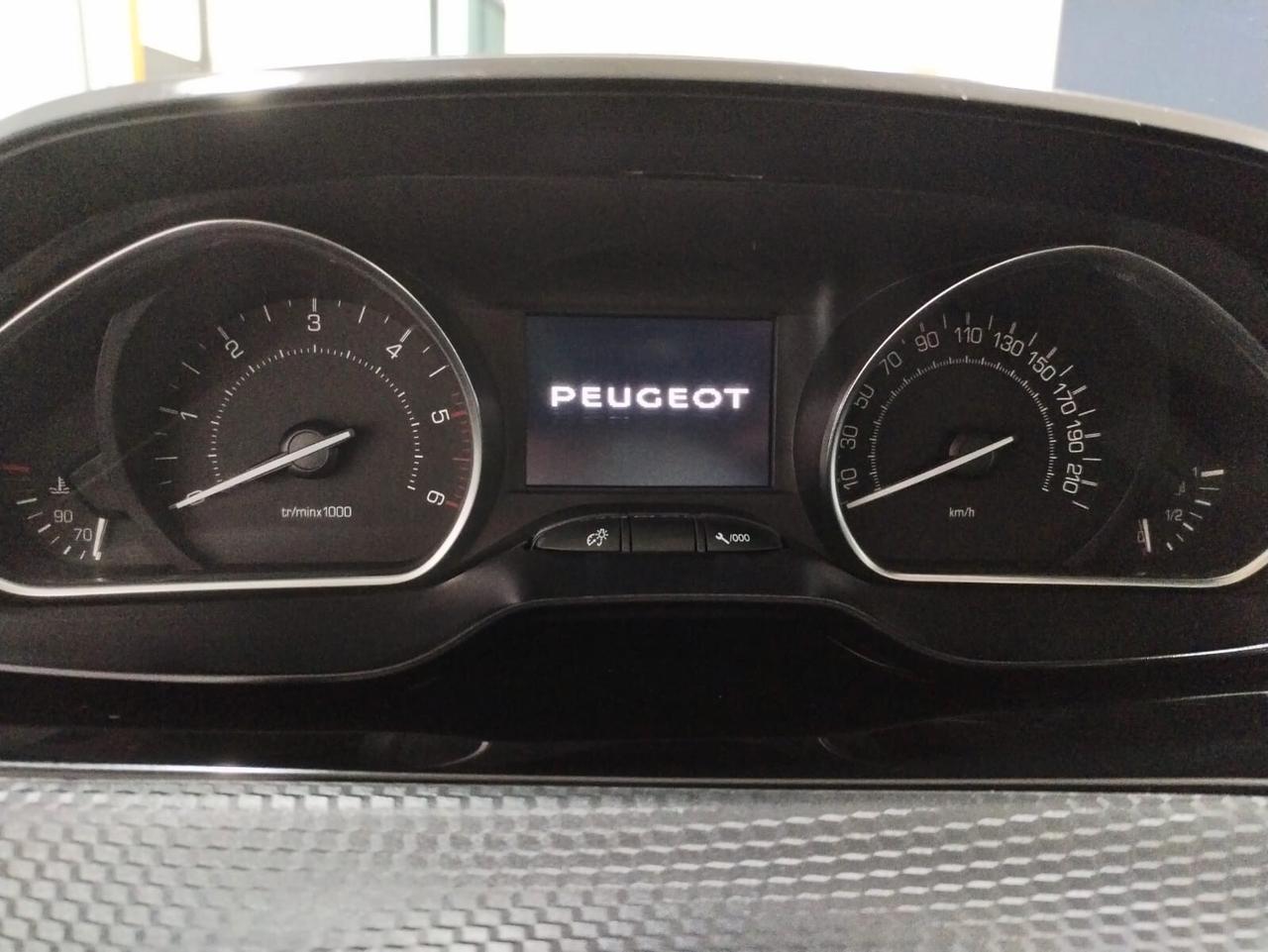 Peugeot 208 BlueHDi 100 5 porte Allure