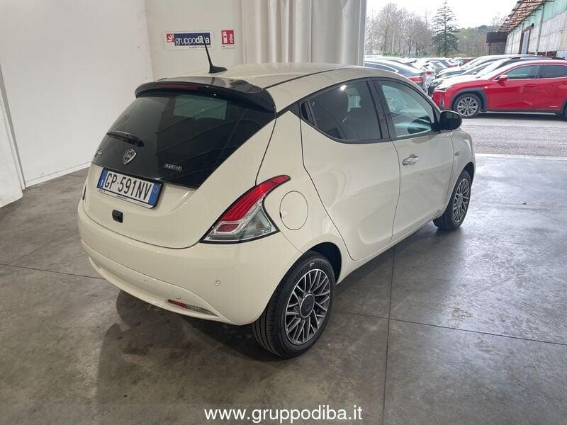 Lancia Ypsilon 11M My23 1.0 Firefly 70 CvStartstop