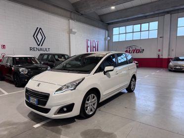 Peugeot 5008 1.6 HDi 115CV Active. 7 Posti