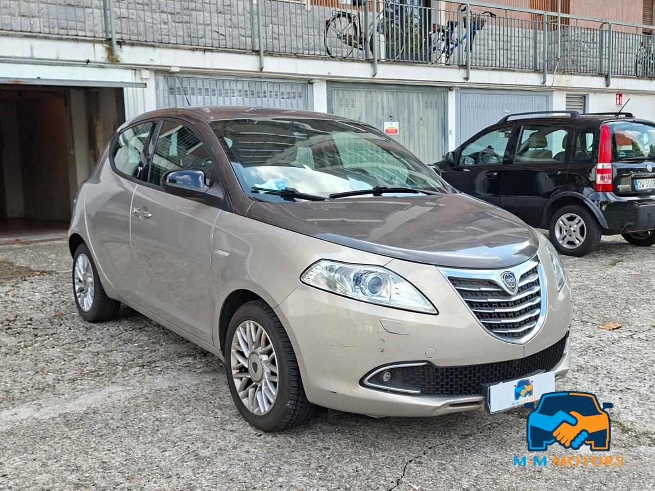 Lancia Ypsilon 5 Porte Ypsilon 1.2 8v Platinum 69cv E6