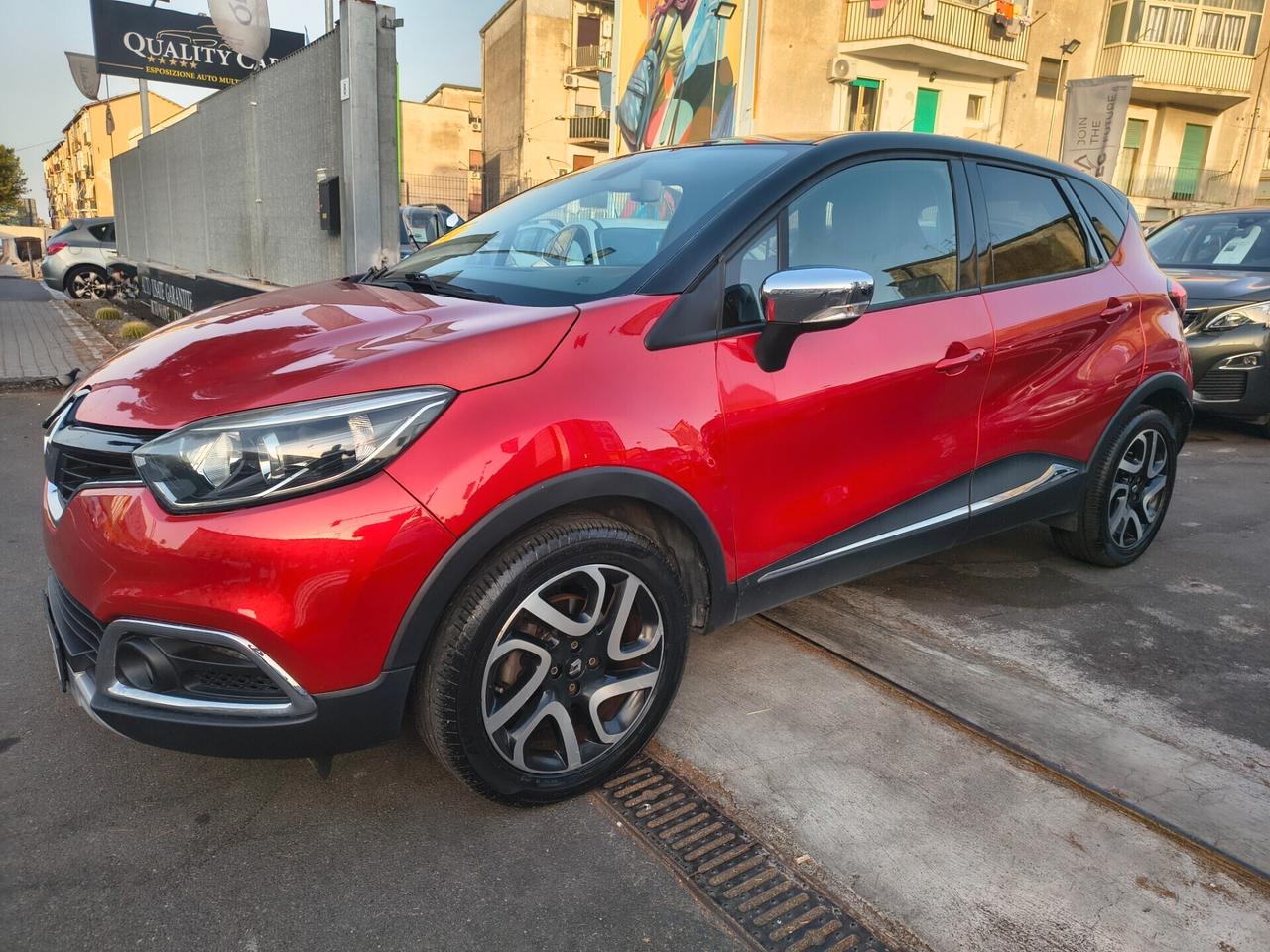 RENAULT CAPTUR 1.5 DIESEL 230.000 KM ANNO 2015