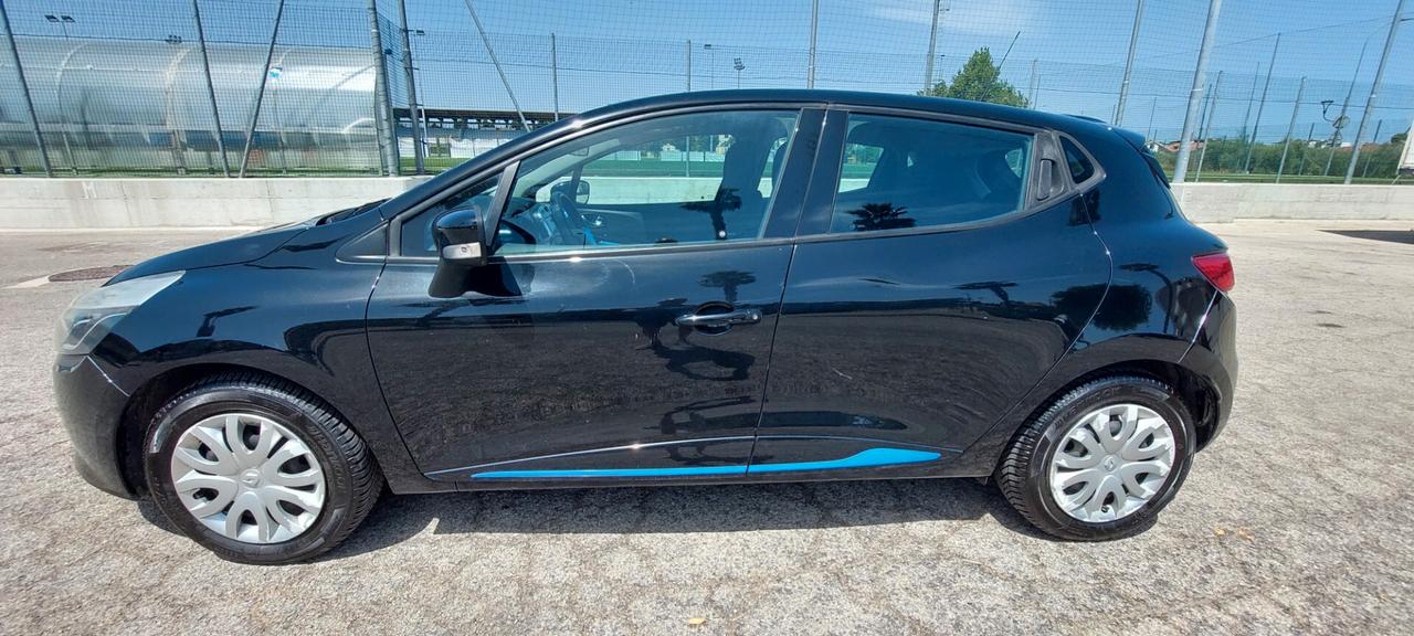 CLIO 1.2 GPL SCADENZA 2034 NAVIGATORE TELEFONO FULL X NEOPATENTATI 75 CV IMPECCABILE
