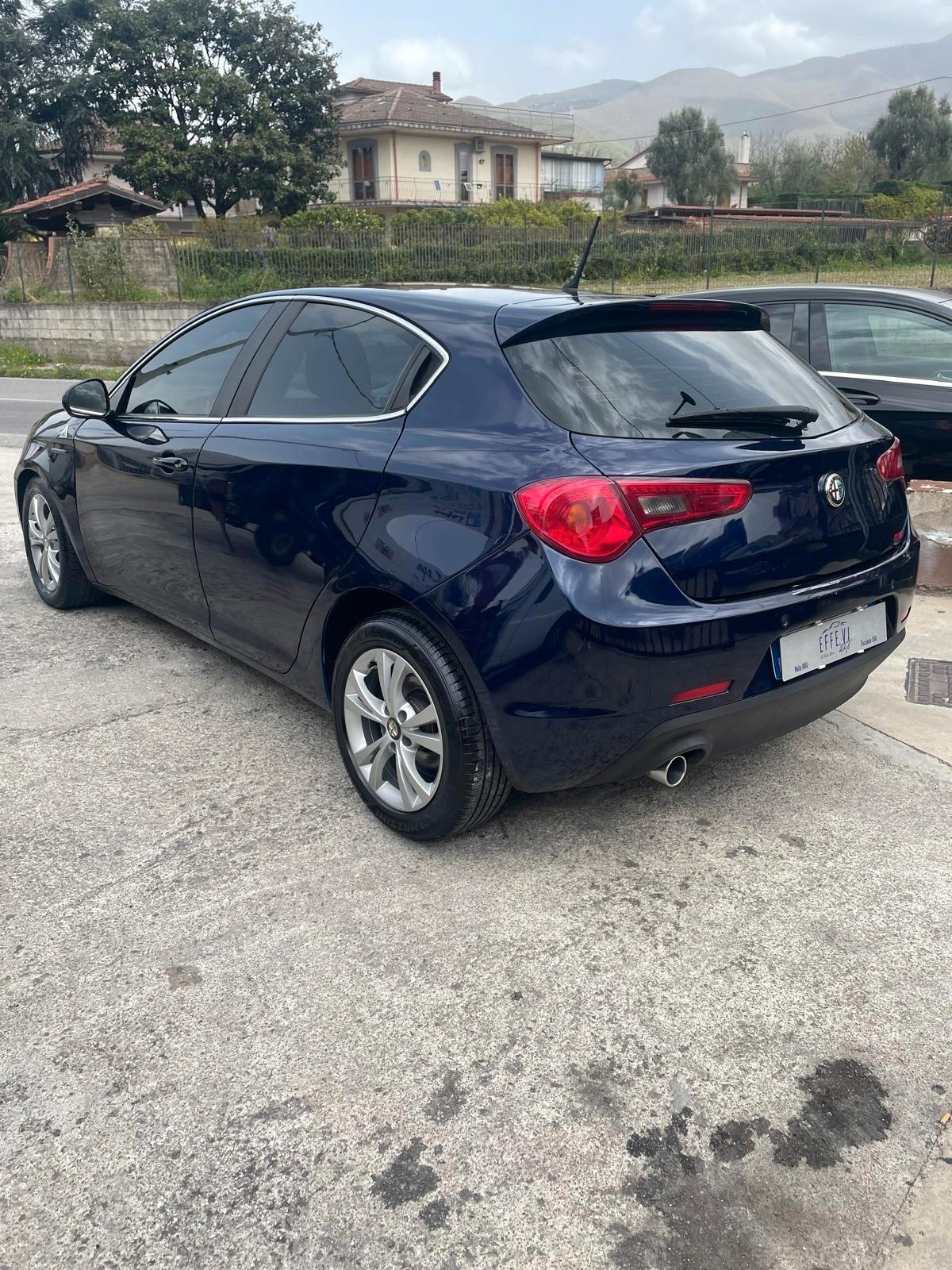 Alfa Romeo Giulietta 1.6 JTDm-2 105 CV Distinctive