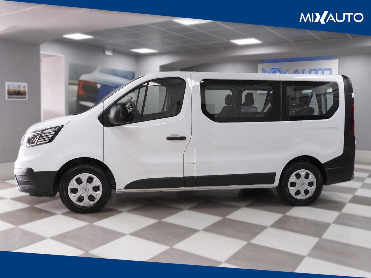 Renault Trafic Passenger 2.0 Authentic Energy Blue DCI 110CV 4 Porte