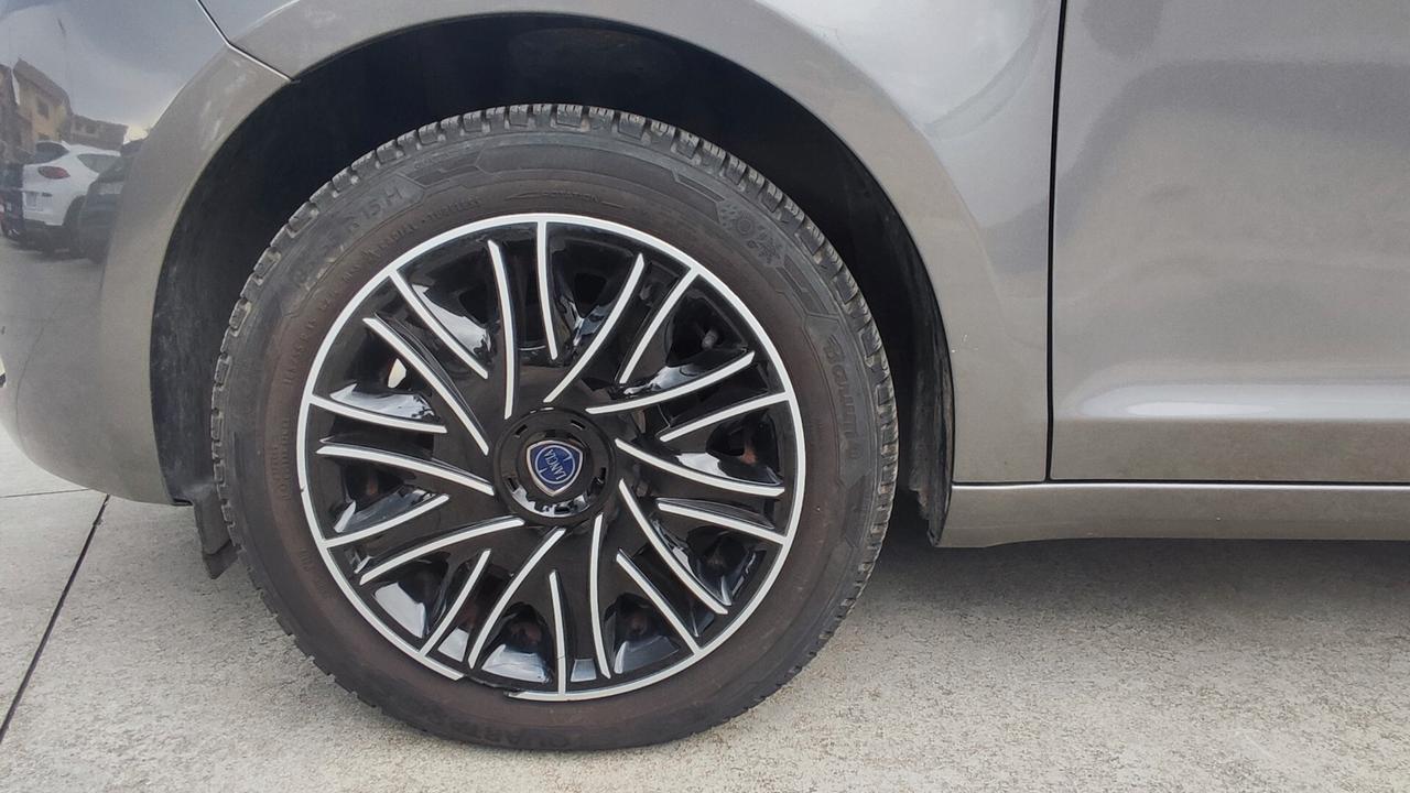 Lancia Ypsilon 1.0 FireFly Hybrid Gold - PREZZO REALE