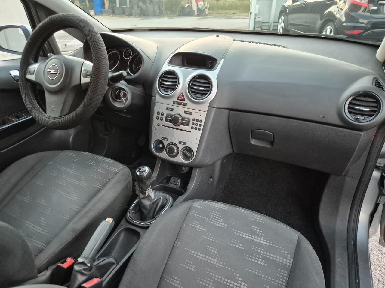 Opel CORSA 1.2 85CV 3 porte GPL RESTAYLING 2012