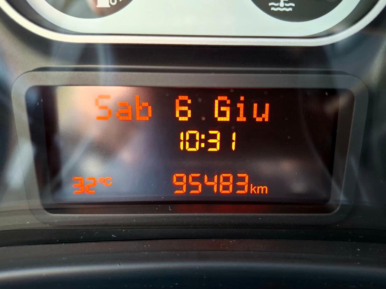 Fiat 500L 1.6 Multijet 120cv Pop Star 2015