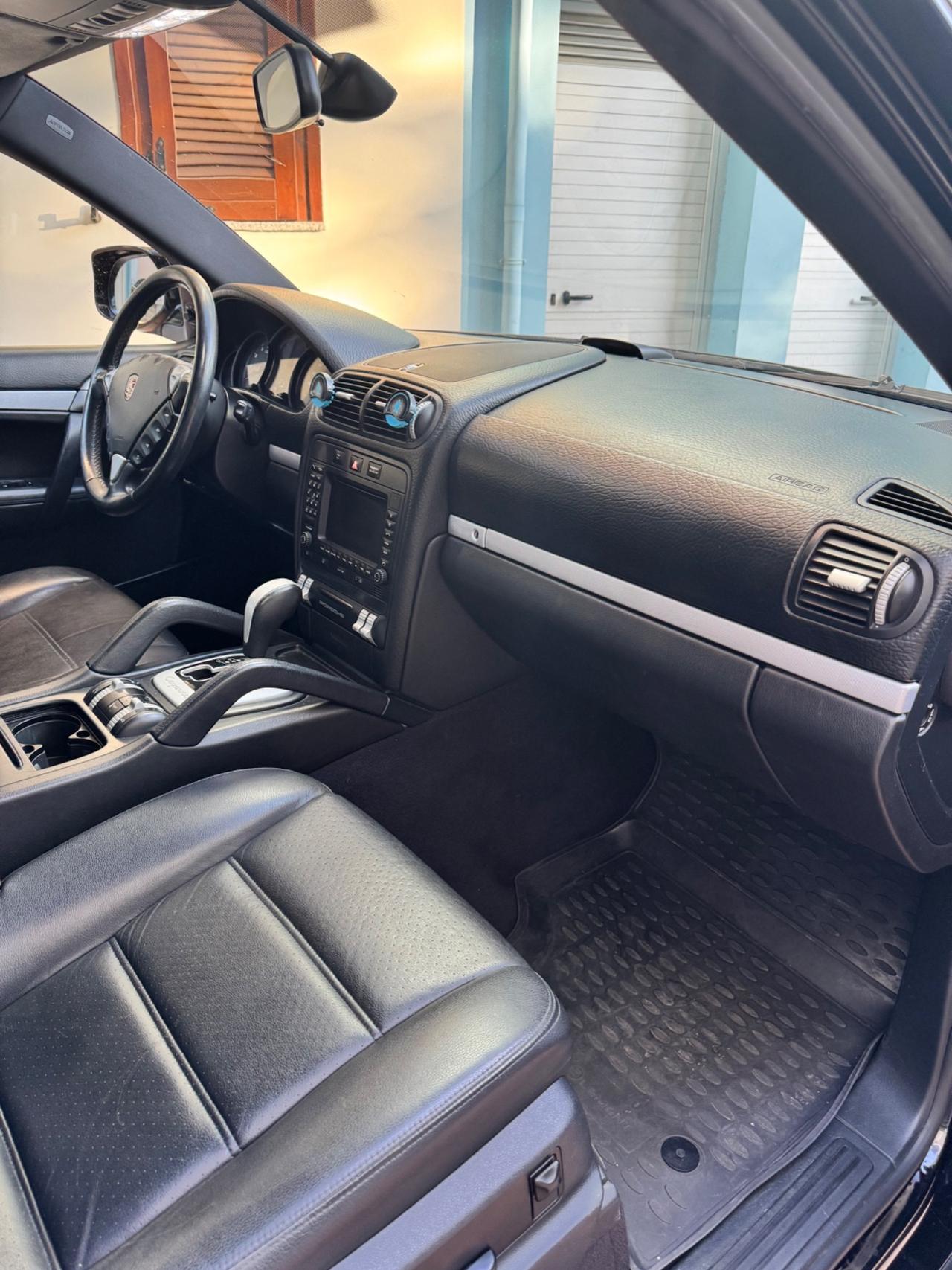 Porsche Cayenne 3.6