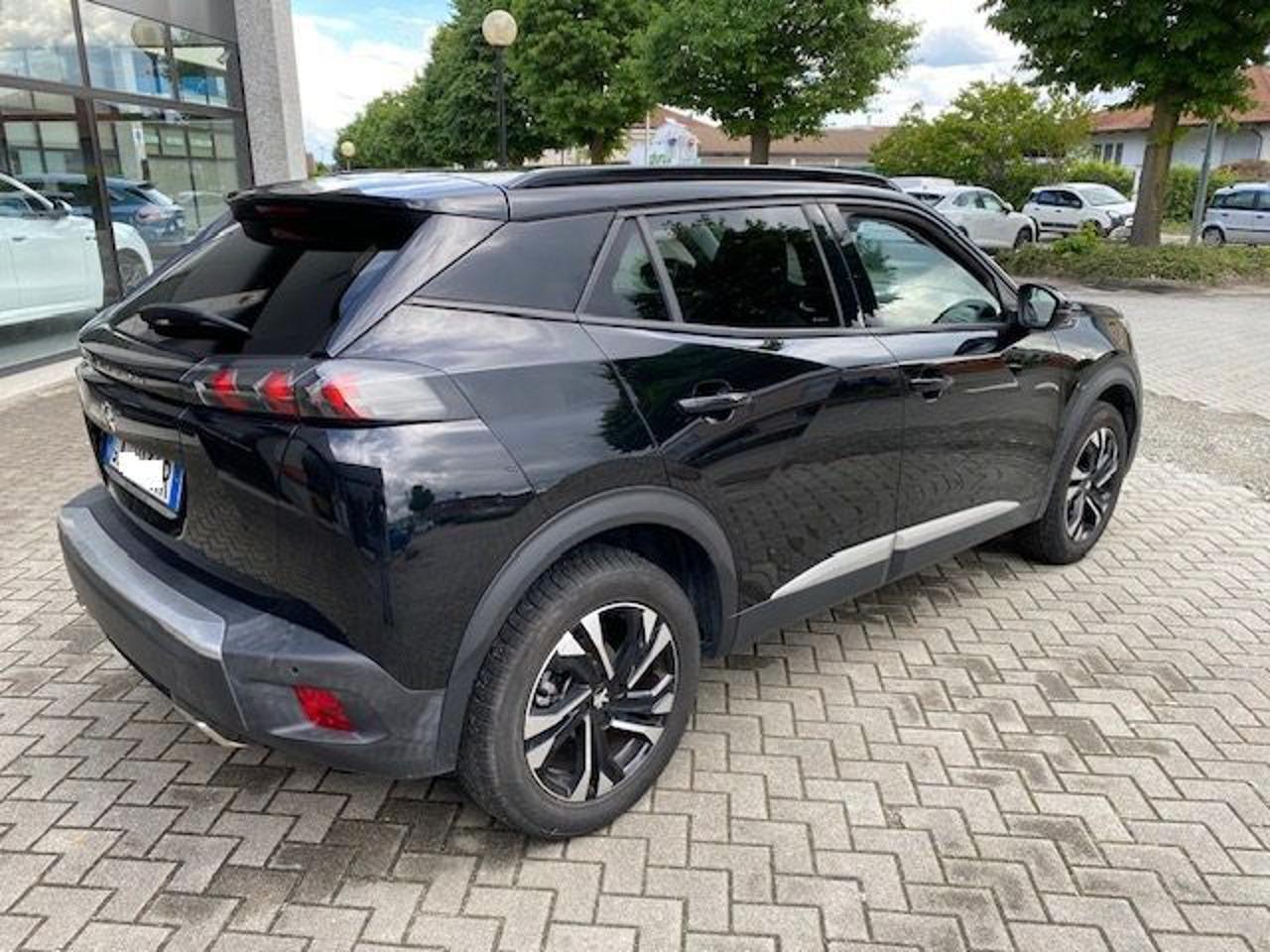 Peugeot 2008 130cv Allure Riservato a Commercianti!