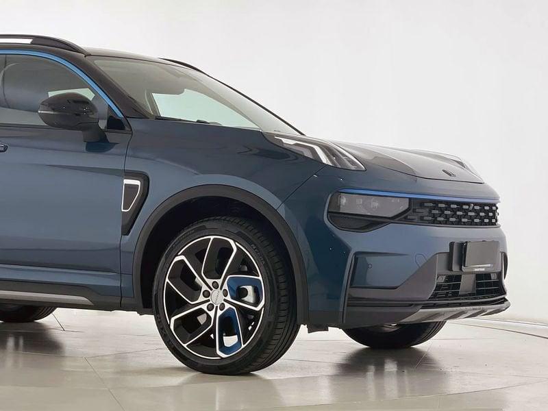 Lynk & Co 01 01 PHEV