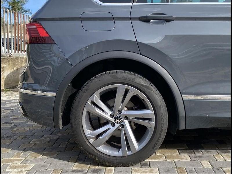 Volkswagen Tiguan R-LINE 2.0 TDI SCR 110 KW (150 CV) DSG